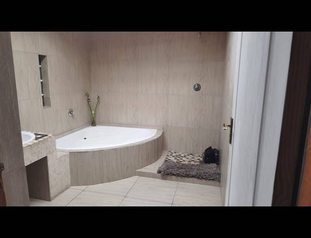 3 BEDROOM FREESTANDING SOLD IN AVONDALE